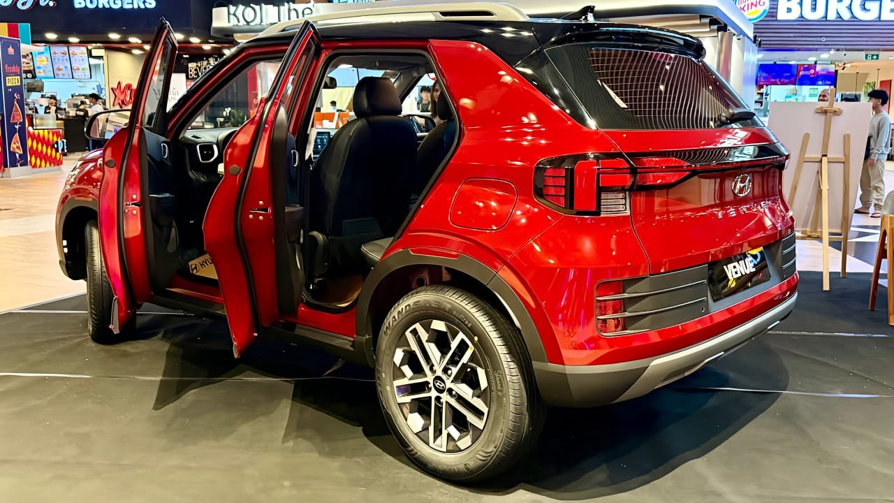 Hyundai Venue 2025: क्या यह Compact SUV सेगमेंट में सबसे बेहतर विकल्प है?